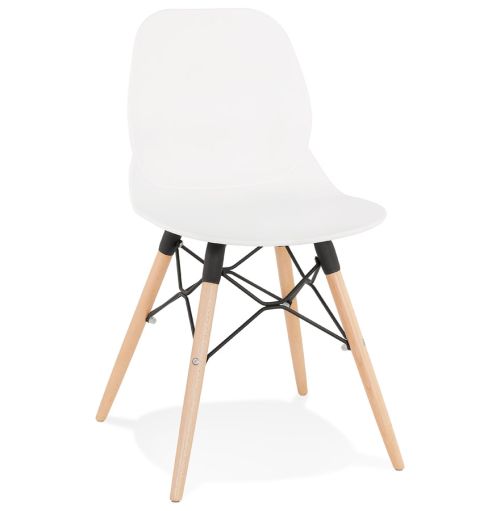 Chaise scandinave 'EPIK' blanche moderne