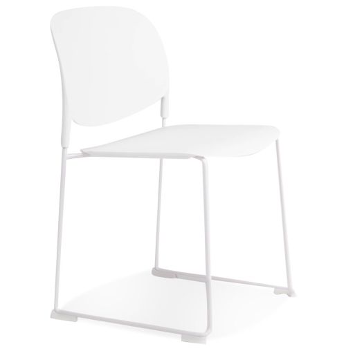 Chaise 'PILA' blanche avec assise plastique et structure métal