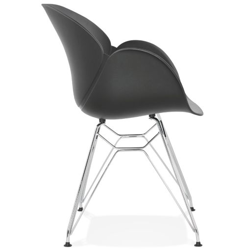 Chaise moderne 'UNAMI' noire en matière plastique avec pieds en métal chromé